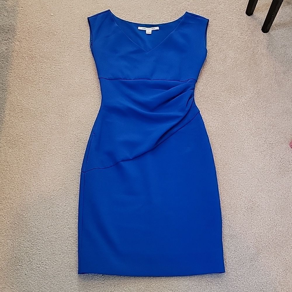 Diane Von Furstenberg royal blue sheath dresss